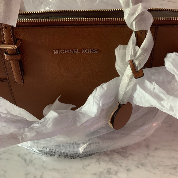 BNWT Michael Kors Jet Set Tote - Picture 5 of 8